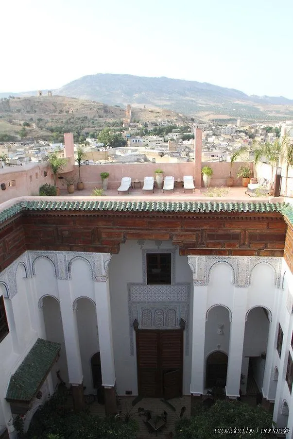פס Riad Laaroussa