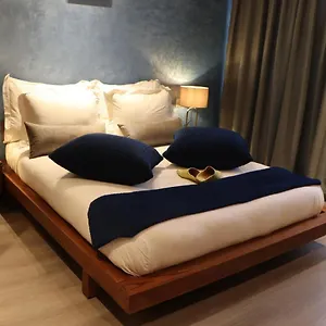 Luxury Noor Apartment