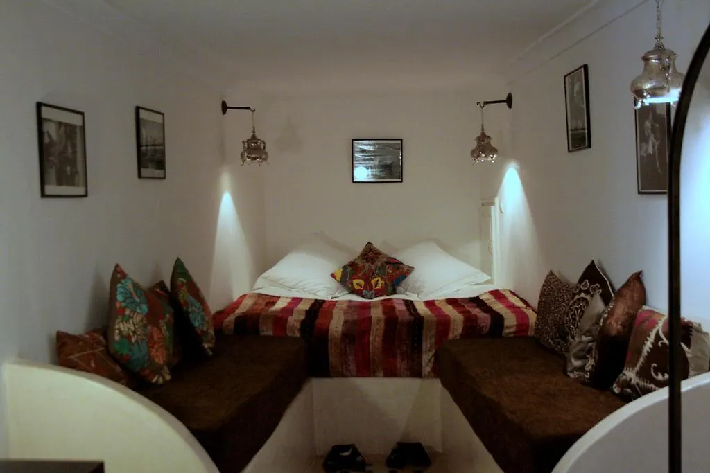 Hotel Riad Laaroussa Fez 5*,