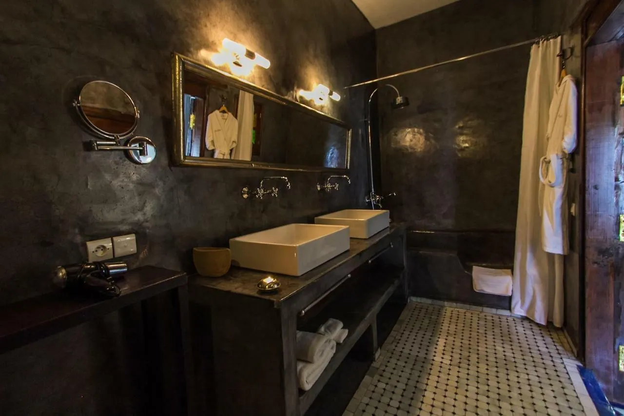 *****  Riad Laaroussa Fes Morocco