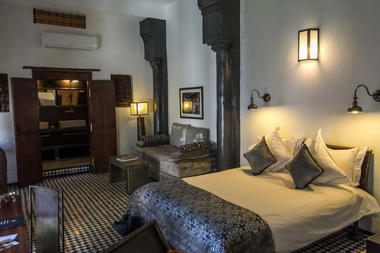 *****  Hotel Riad Laaroussa Fez Marruecos